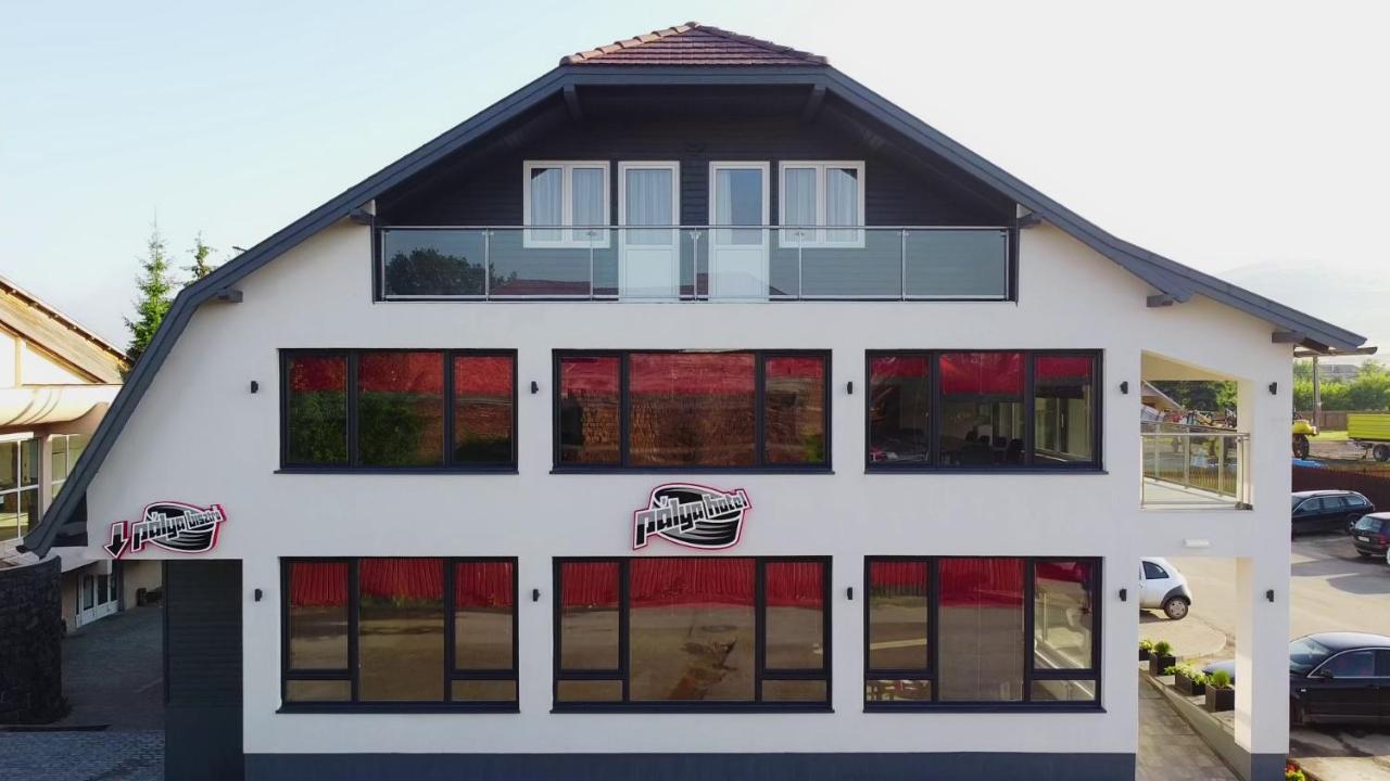 Pálya Hotel Gheorgheni (Harghita) Exterior foto